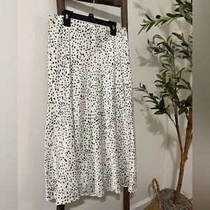 Black and White Spotted Satin Skirt